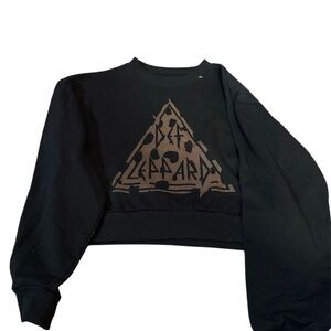 Def Leppard Black Graphic Women's Crew Neck, size small